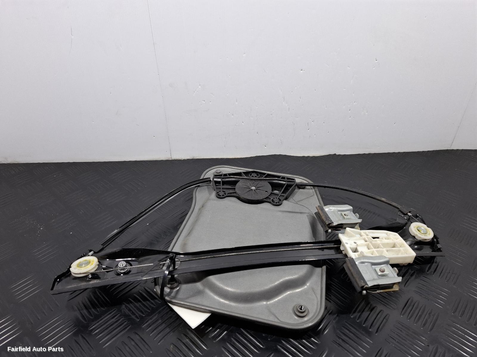 2011-2015 Skoda Fabia Right Front Window Reg Motor