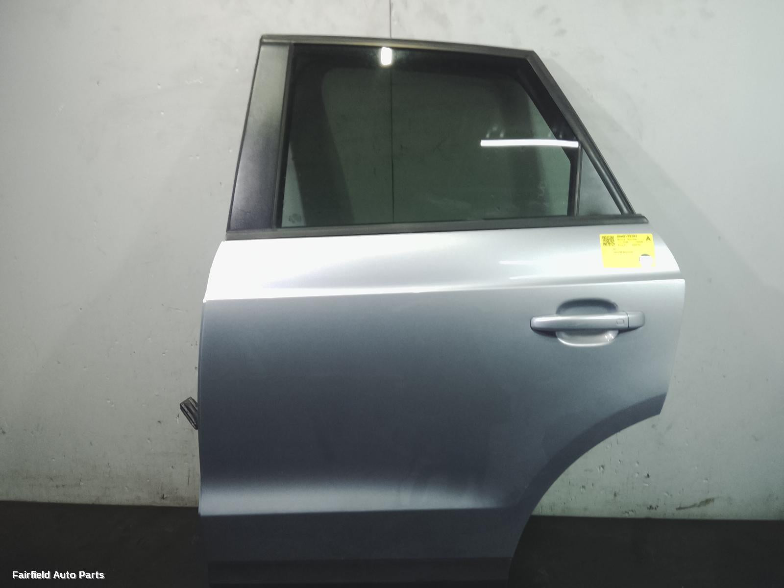 2012-2018 Audi Q3 Left Rear Door Sliding