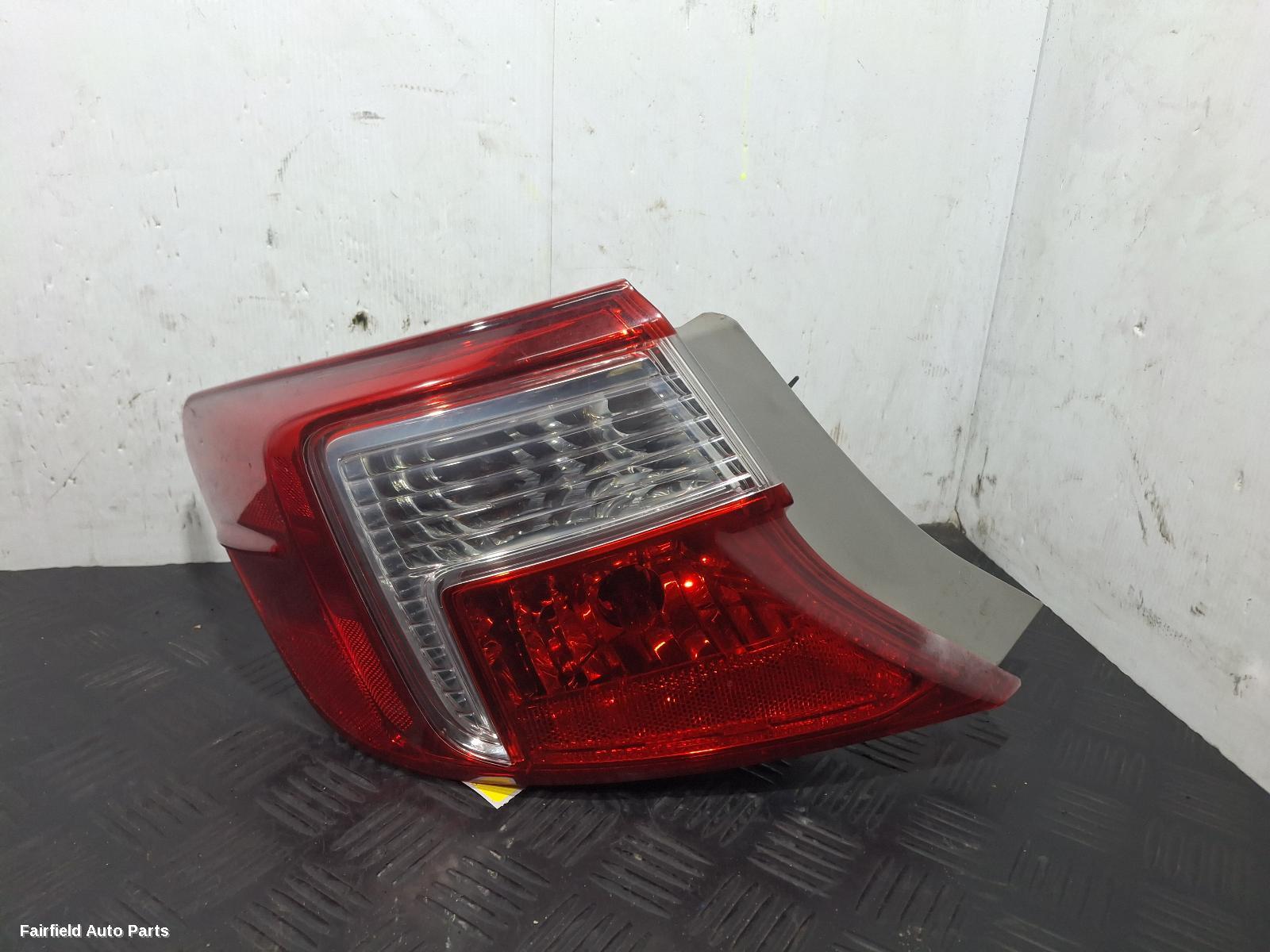 2011-2015 Toyota Camry Left Taillight