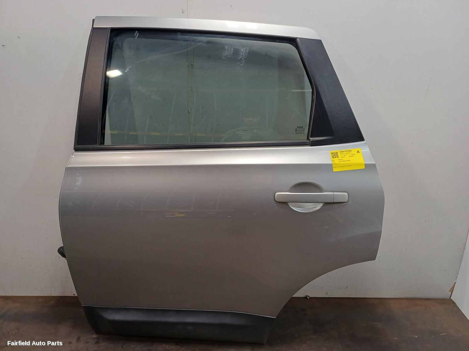 2010-2014 Nissan Dualis Left Rear Door Sliding