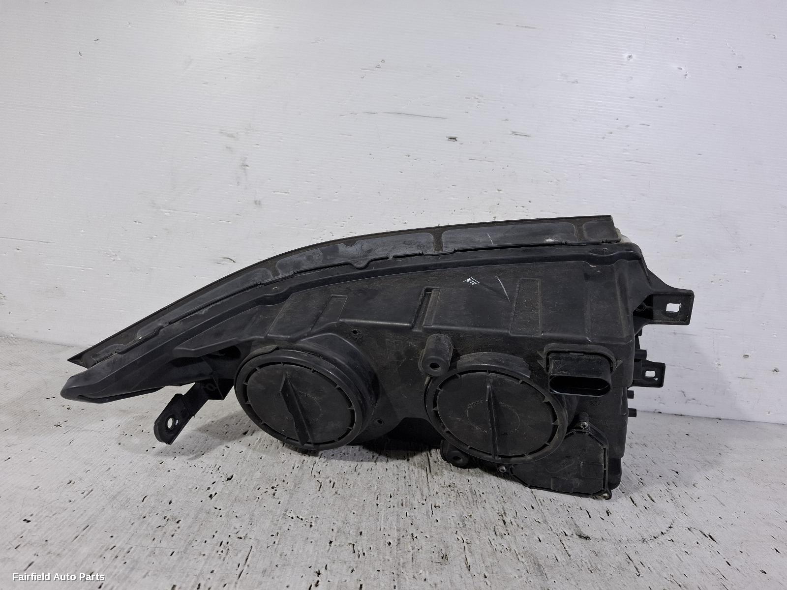 2007-2013 Volkswagen Crafter Right Headlamp
