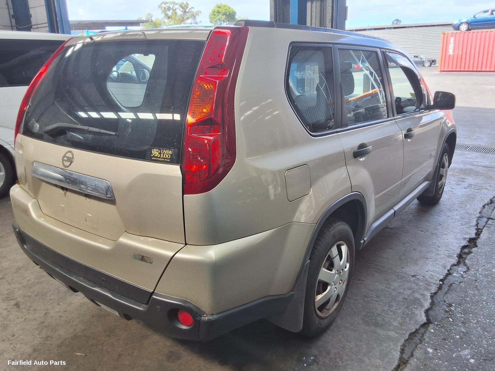2007-2013 Nissan Xtrail Right Front Window Reg Motor
