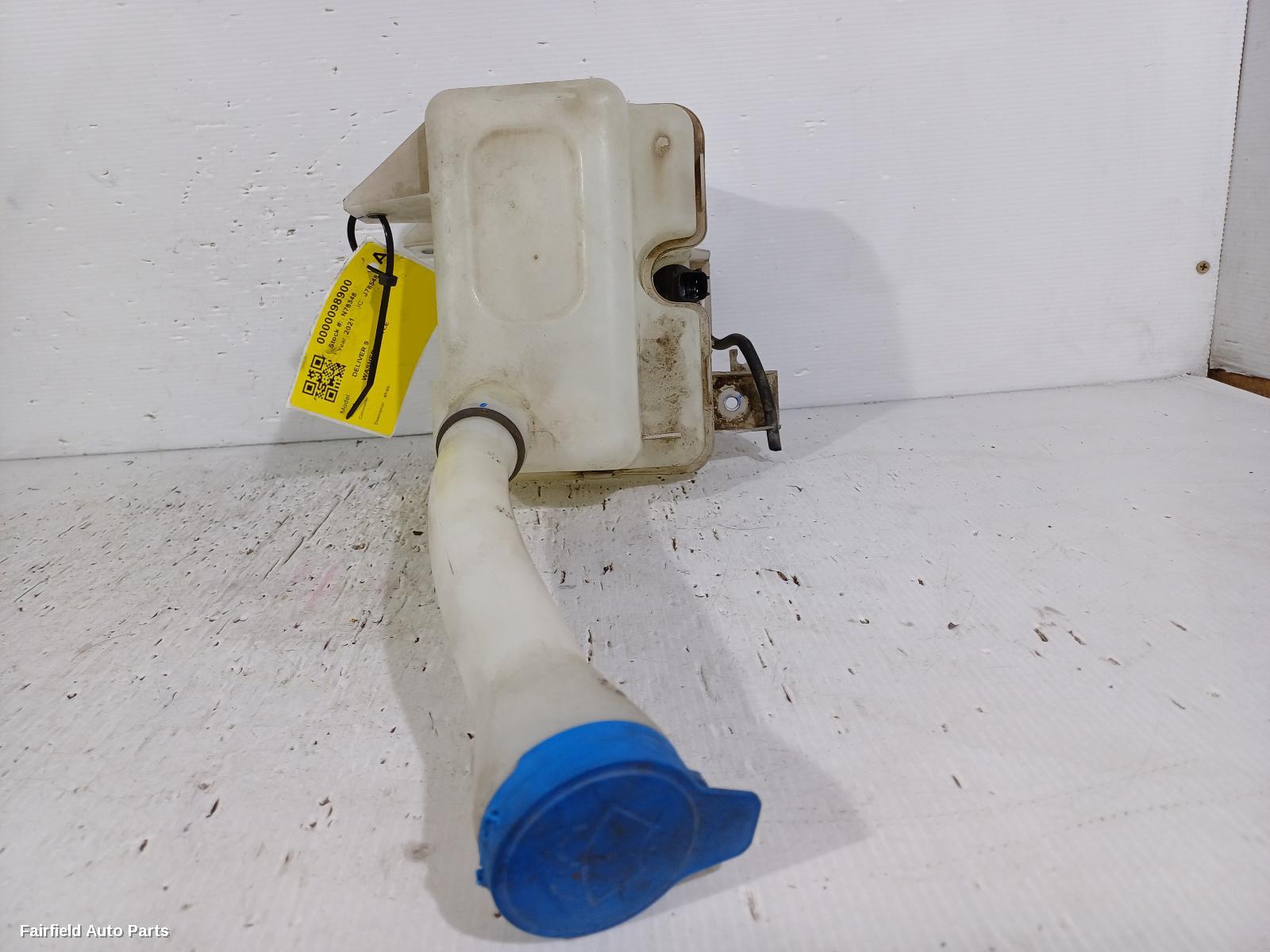 2020-2026 Ldv Deliver 9 Washer Bottle