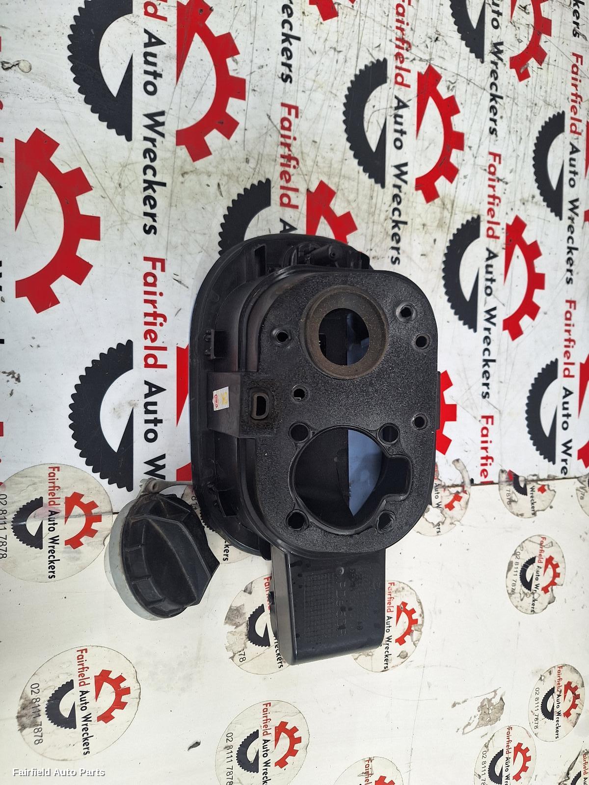 2017-2026 Hyundai I30 Fuel Door   Filler