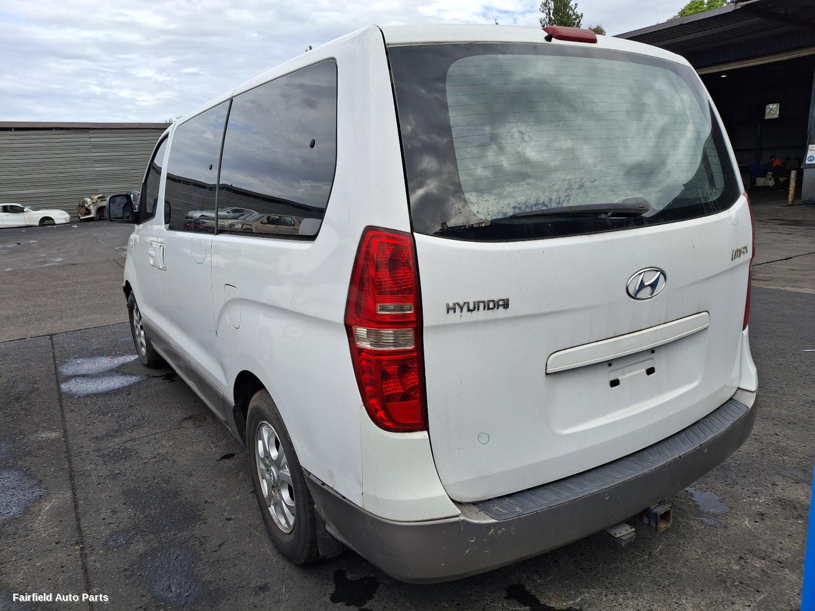 2007-2015 Hyundai Iload/imax Grille