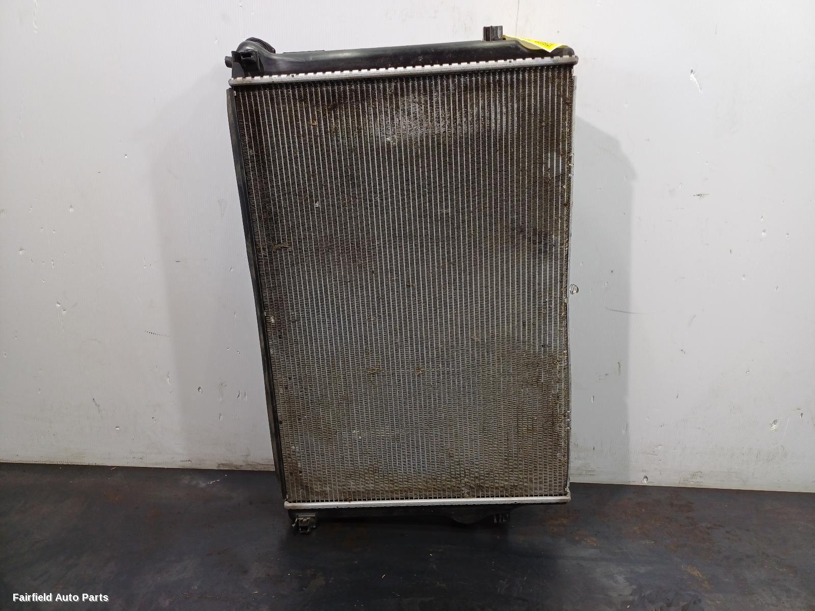 2016-2023 Volkswagen Passat Radiator