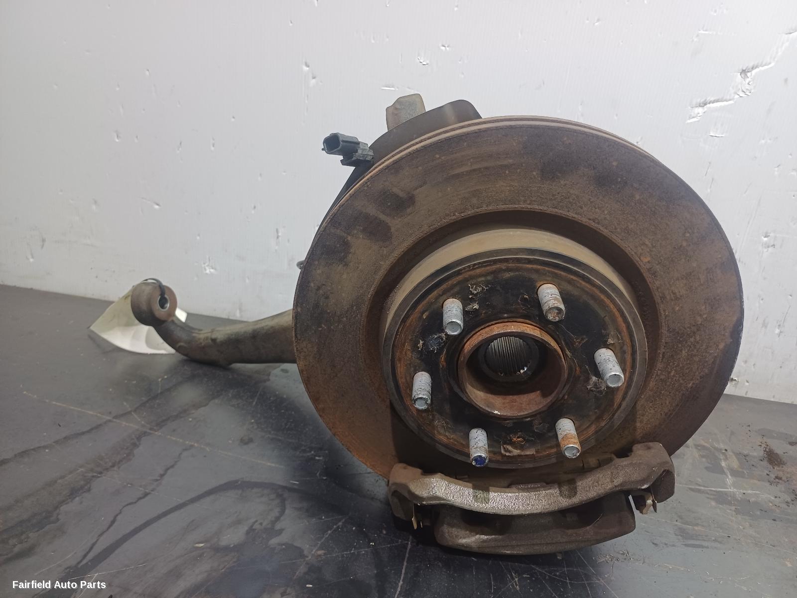 2015-2018 Nissan Navara Right Front Hub Assembly