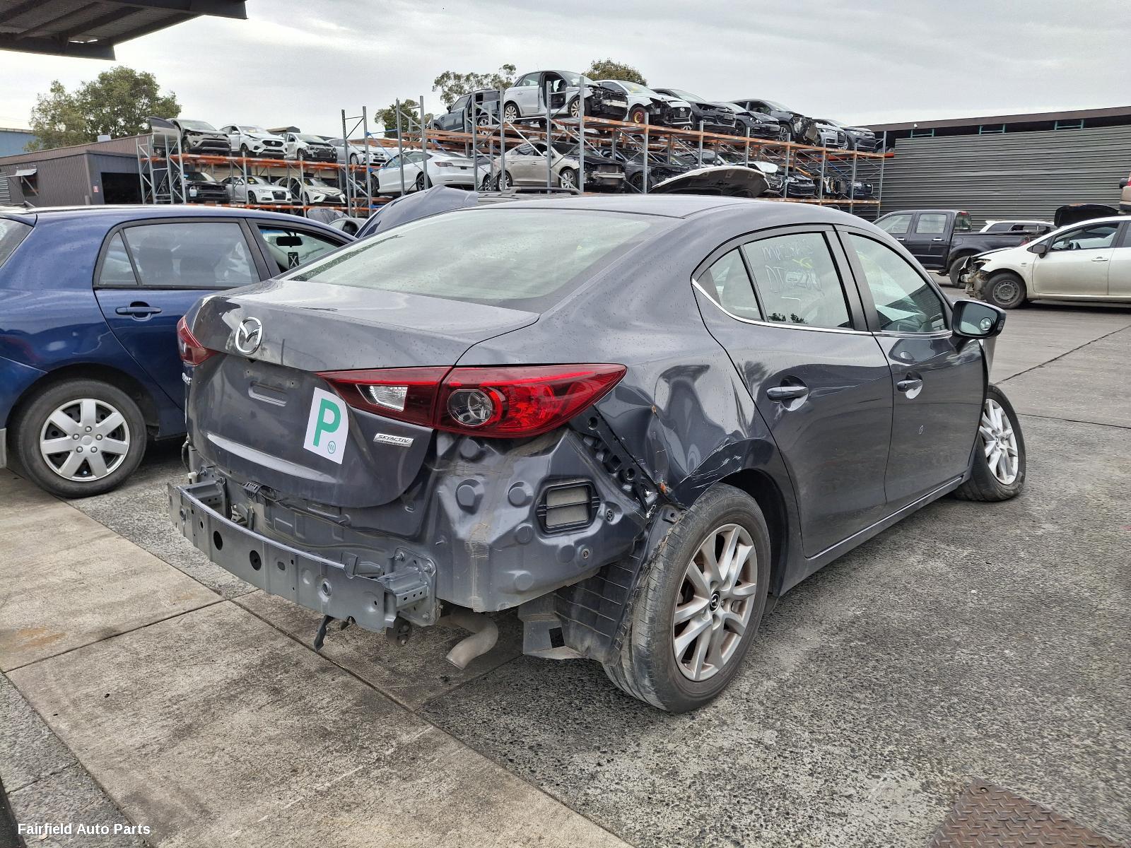 2013-2016 Mazda 3 Fuel Door   Filler