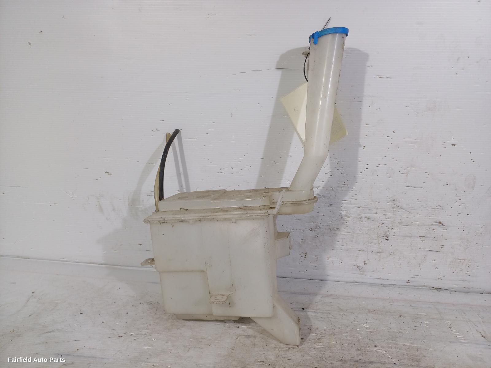 2009-2014 Suzuki Alto Washer Bottle