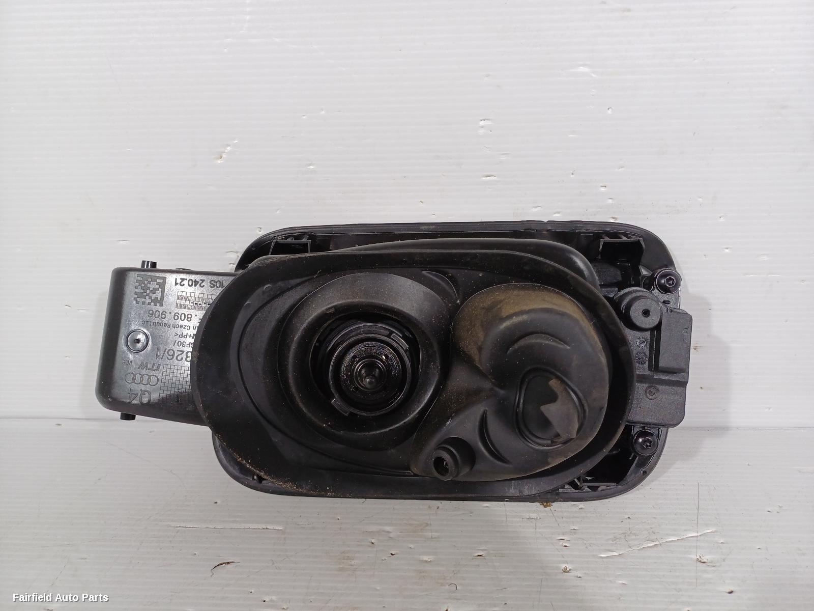 2019-2025 Audi Q3 Fuel Door   Filler