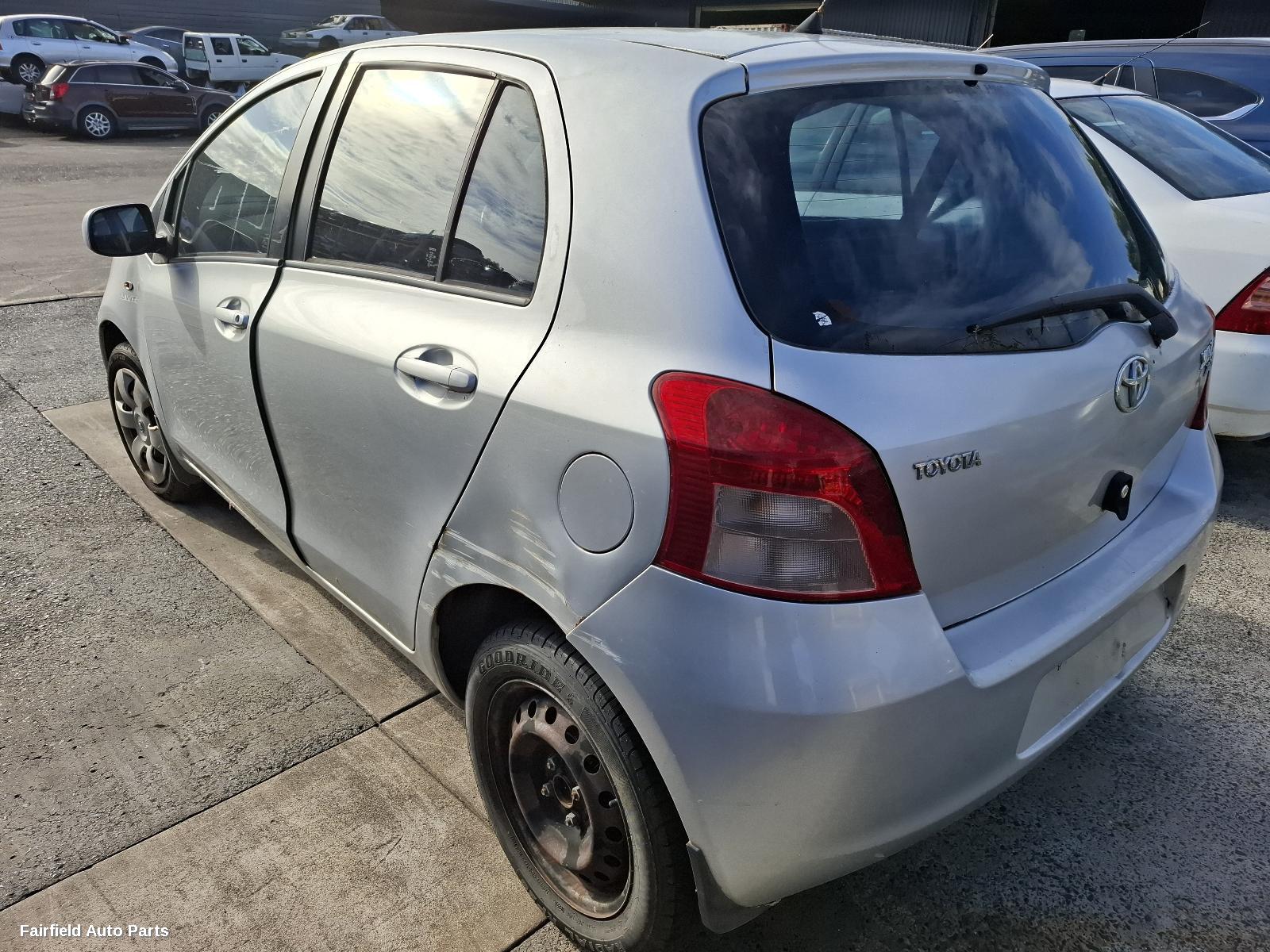 2005-2016 Toyota Yaris Pwr Dr Wind Switch