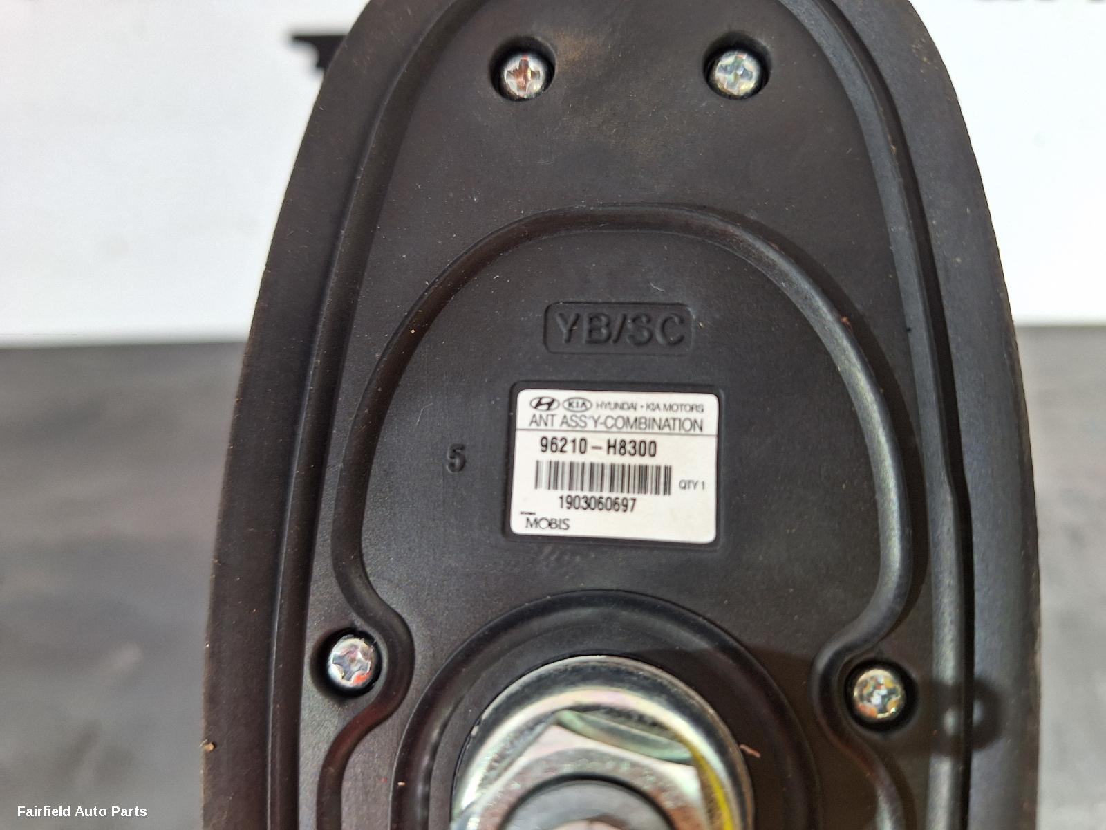 2016-2023 Kia Rio Antenna