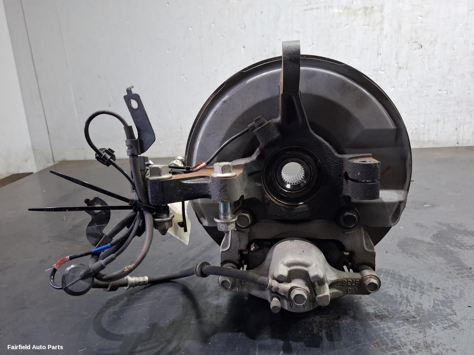 2010-2024 Mitsubishi Asx Right Front Hub Assembly