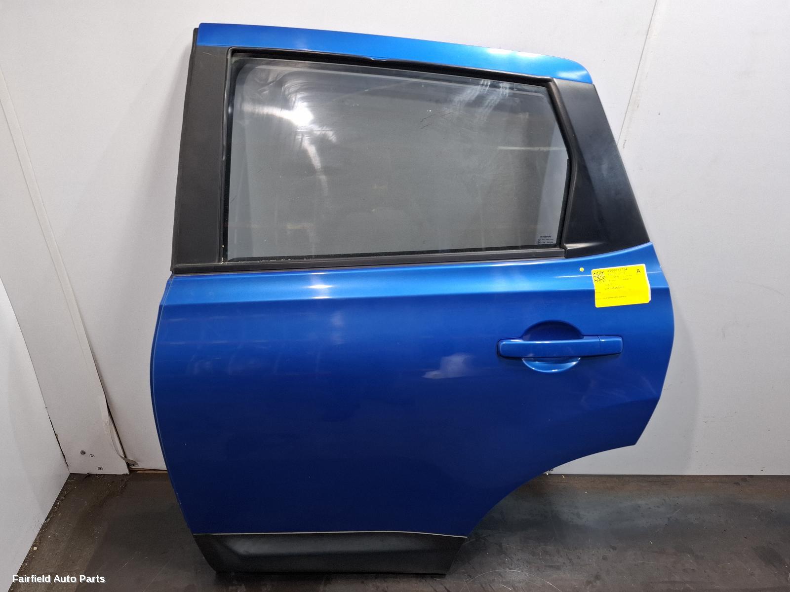 2007-2014 Nissan Dualis Left Rear Door Sliding