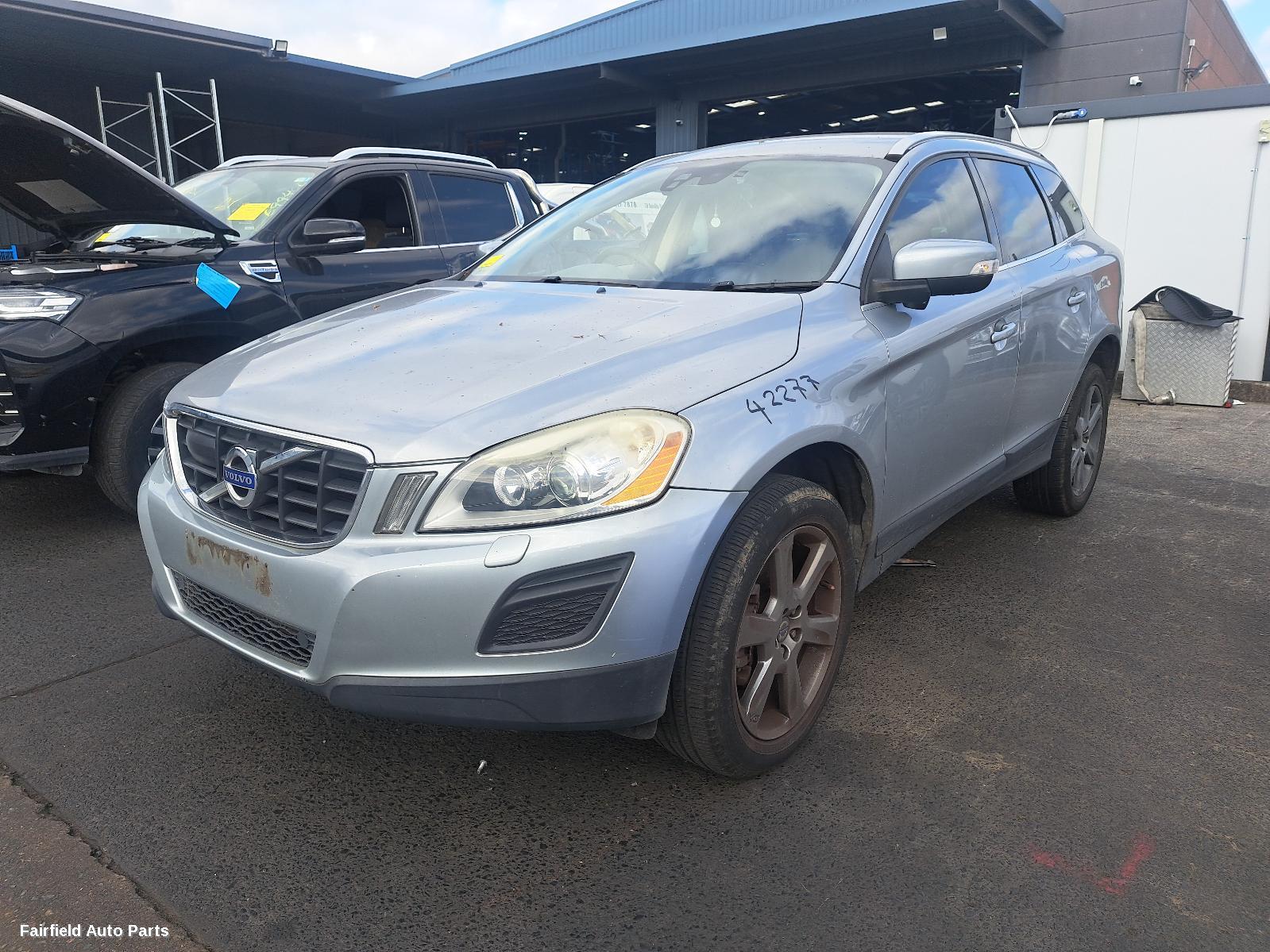 2011 Volvo Xc60 Left Door Mirror