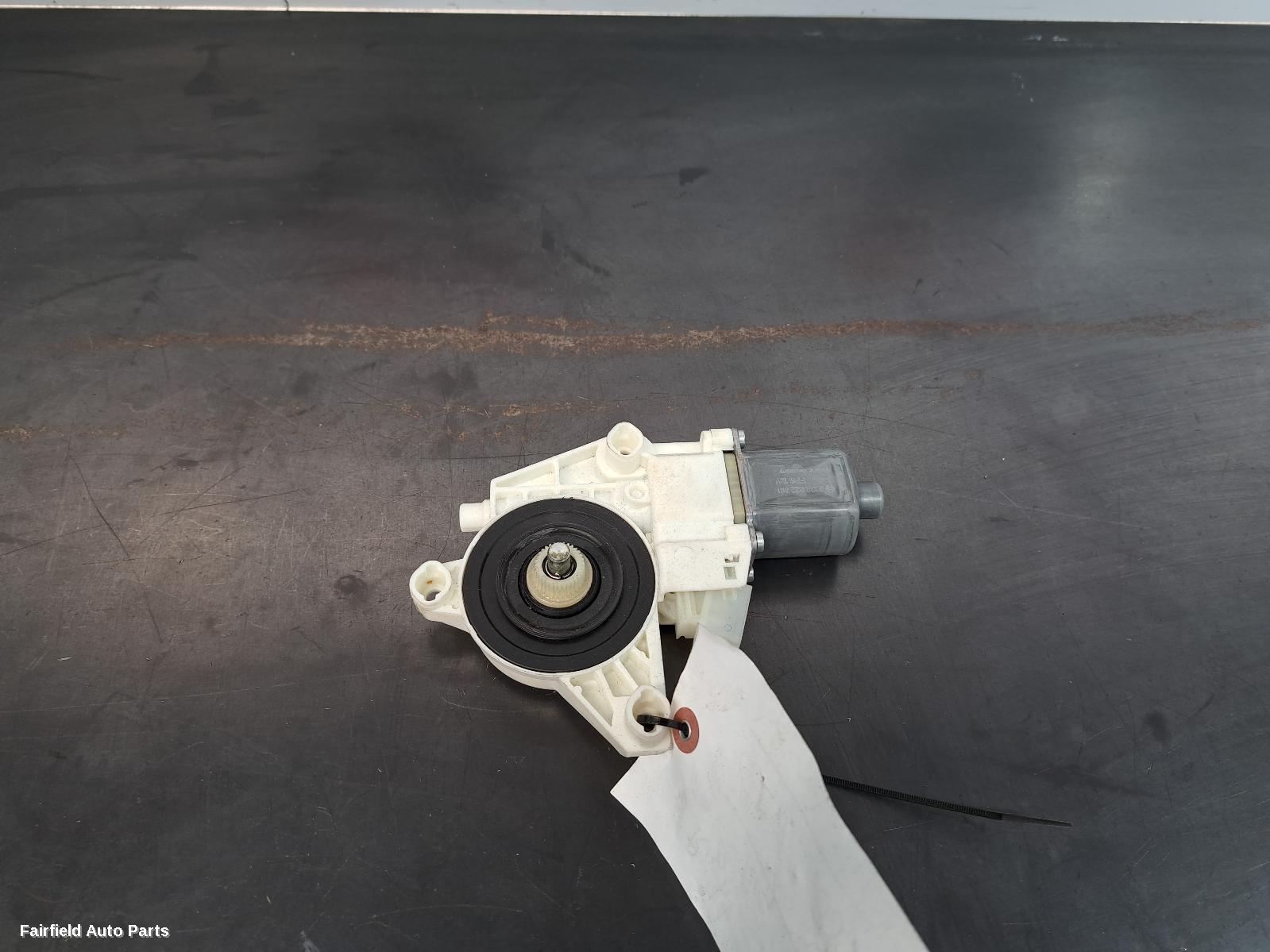 2014-2020 Mercedes Gla Class Right Front Window Reg Motor