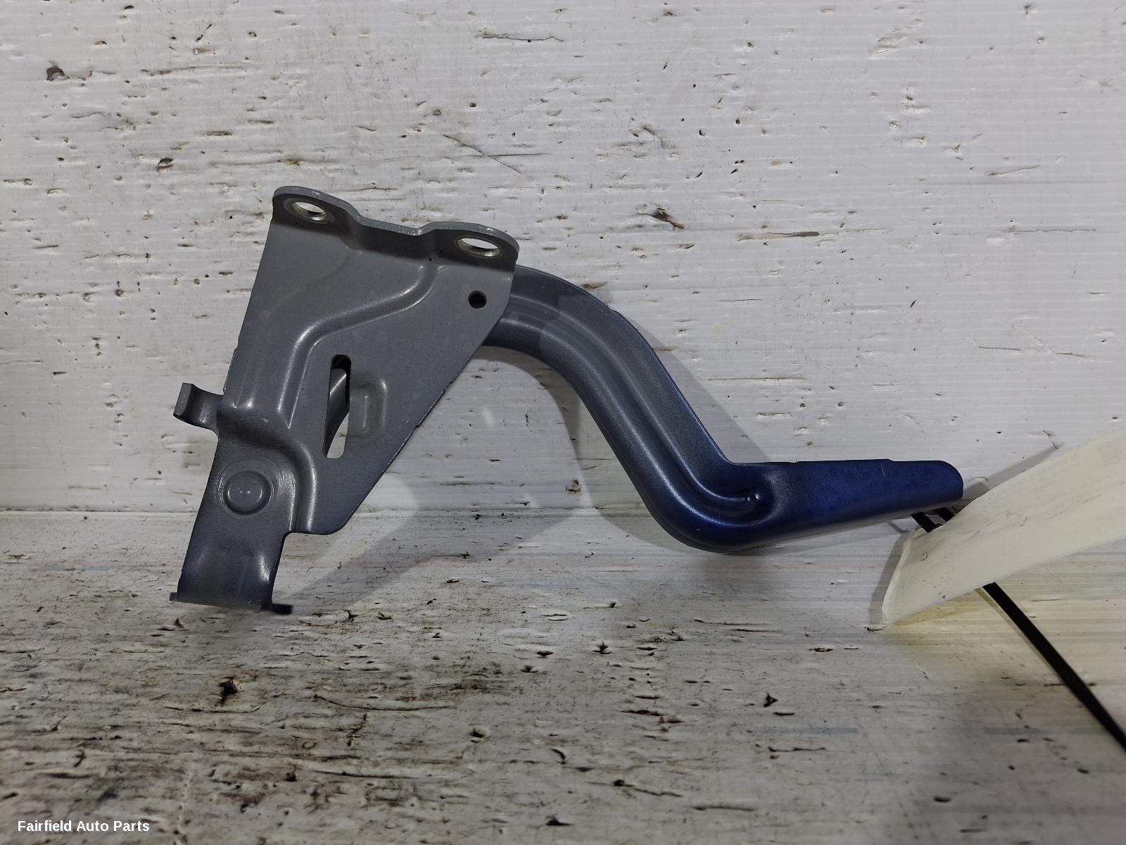 2020-2026 Toyota Yaris Cross Bonnet Hinge Strut