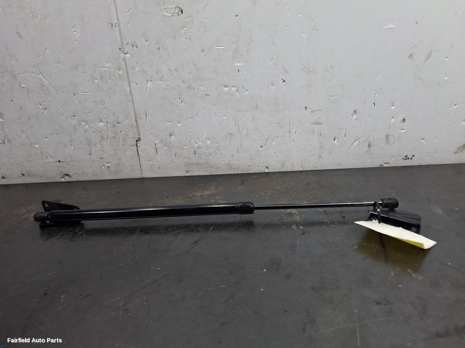 2021-2026 Mitsubishi Outlander Hatch Strut