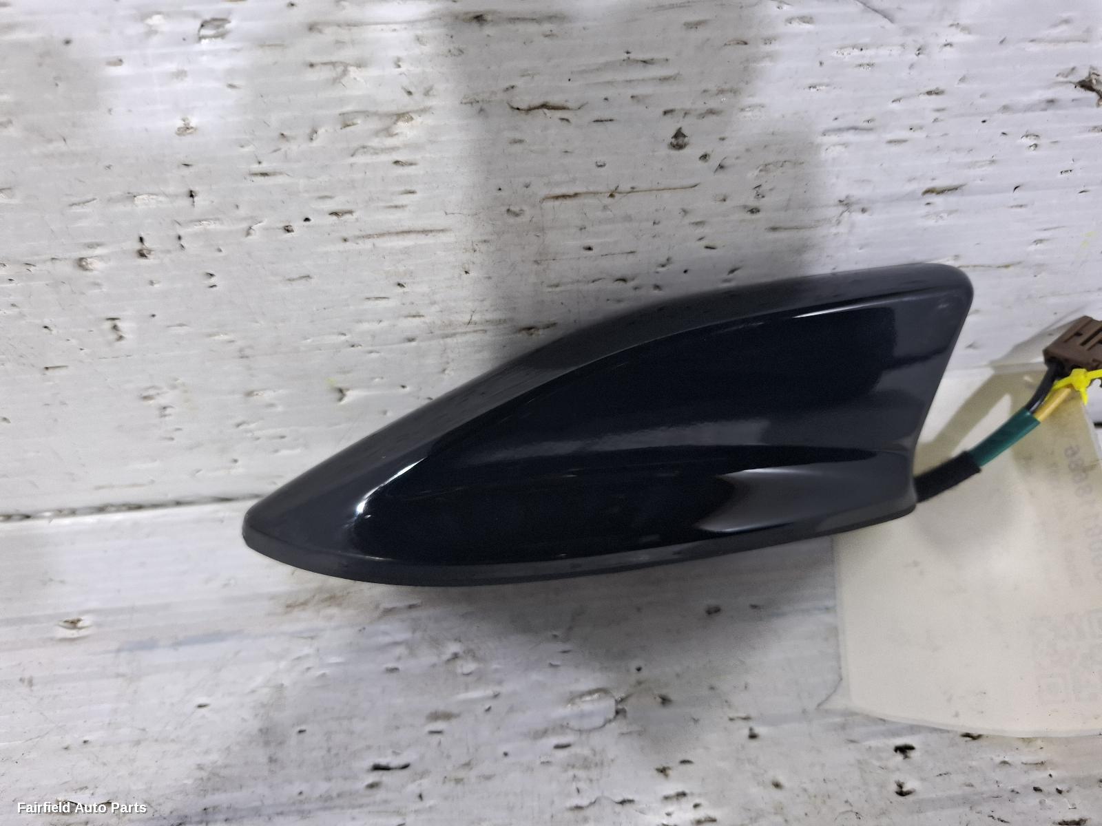 2021-2026 Mitsubishi Outlander Antenna