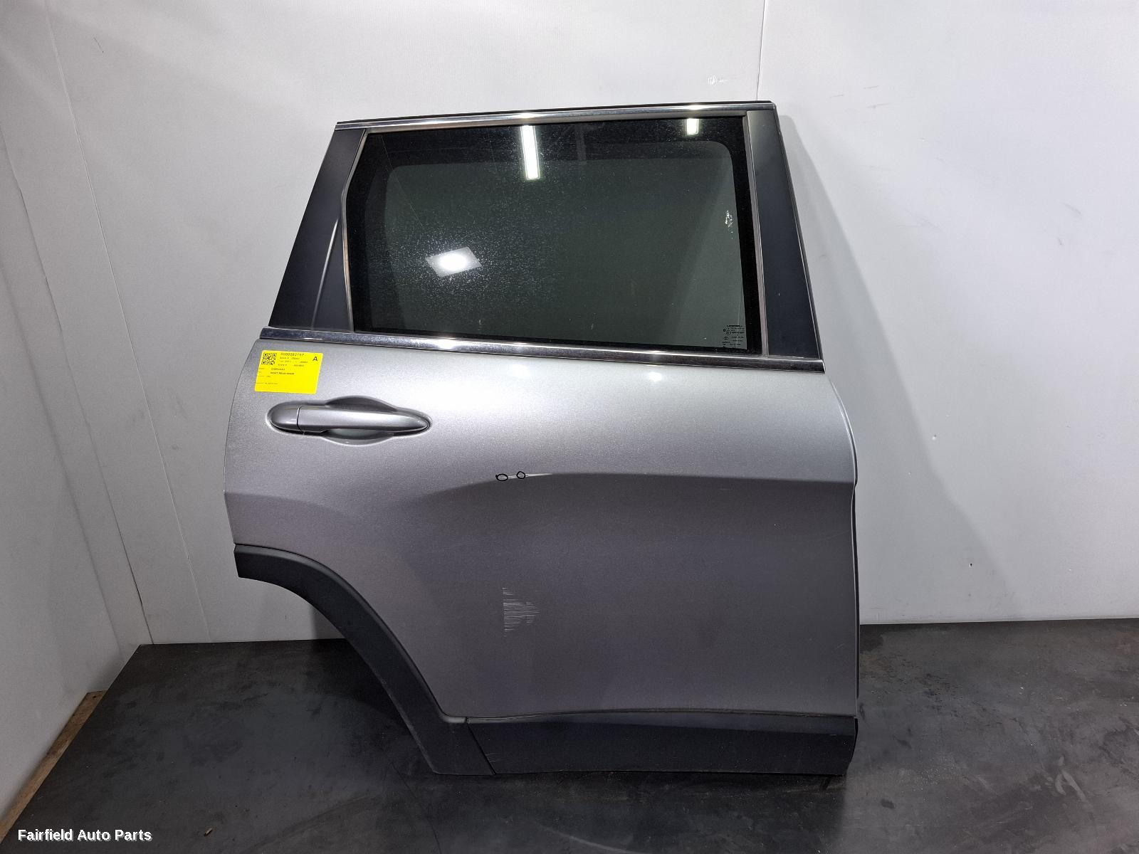 2014-2022 Jeep Cherokee Right Rear Door Sliding
