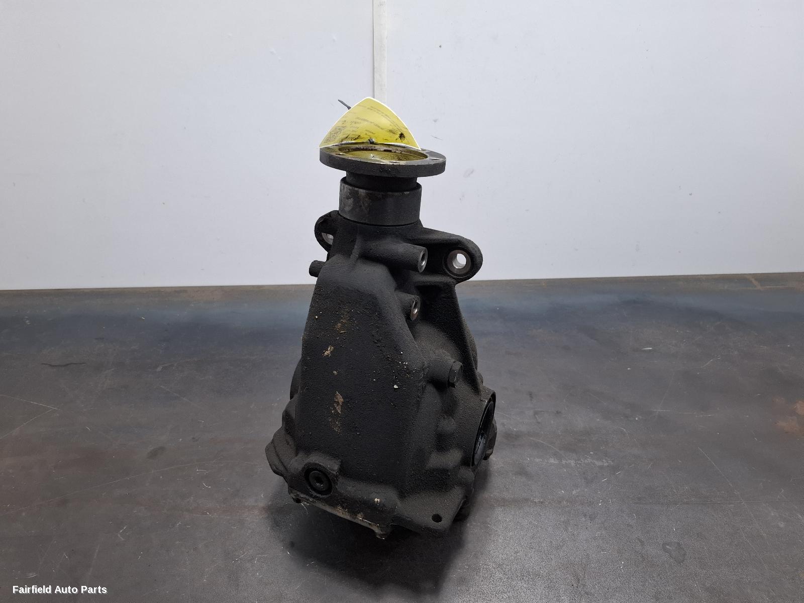2006-2013 Mitsubishi Pajero Differential Centre