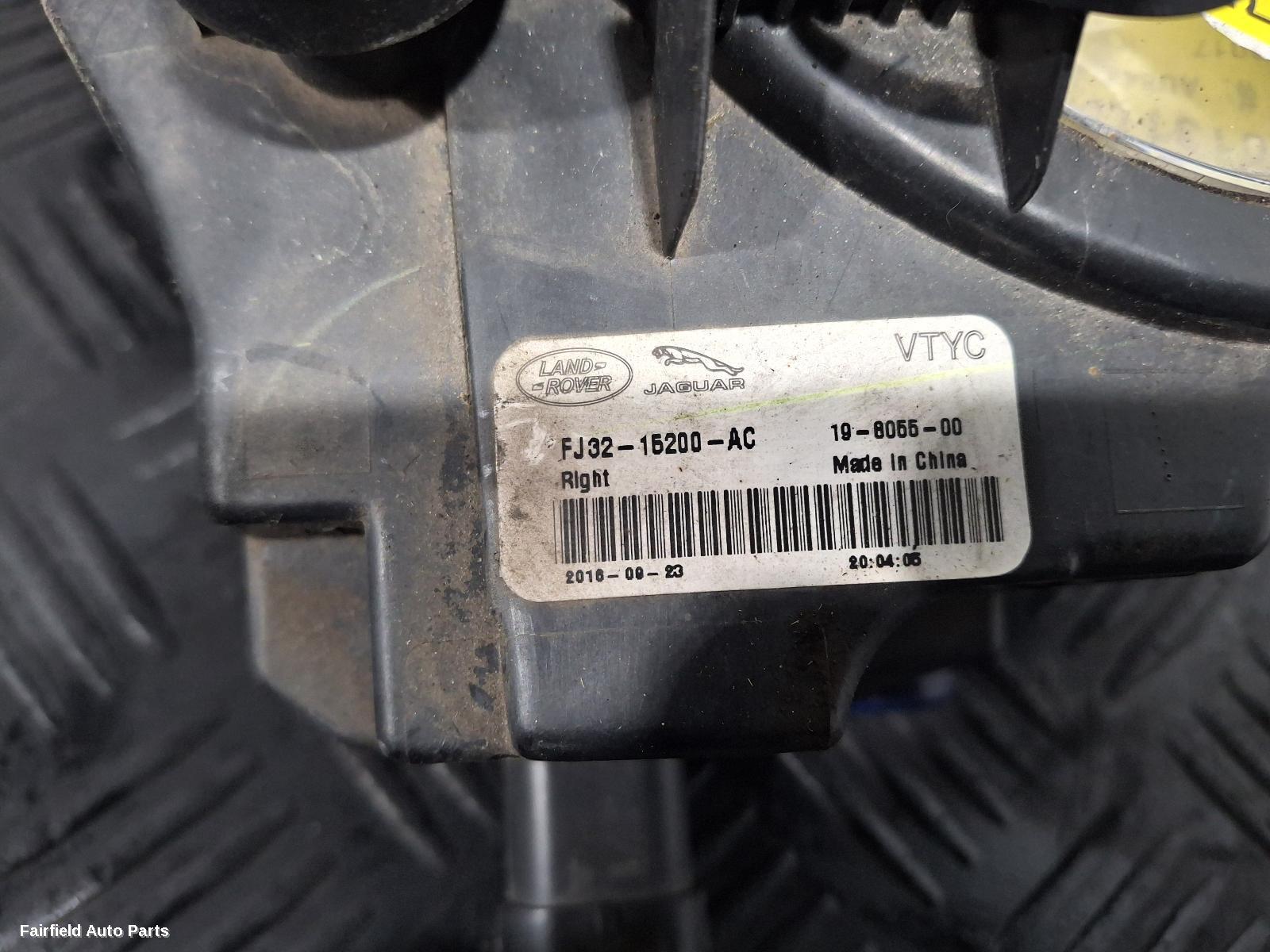 2015-2019 Land Rover Discovery Sport Right Indicator Fog Side