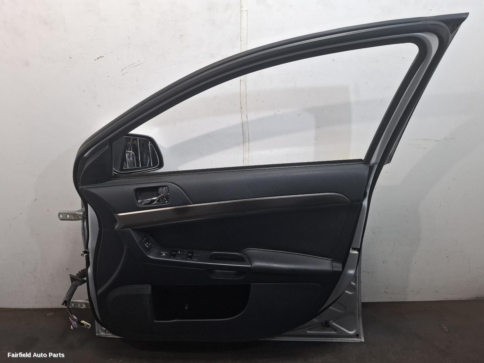 2007-2015 Mitsubishi Lancer Right Front Door