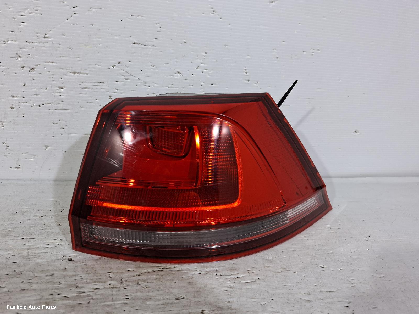 2012-2017 Volkswagen Golf Right Taillight