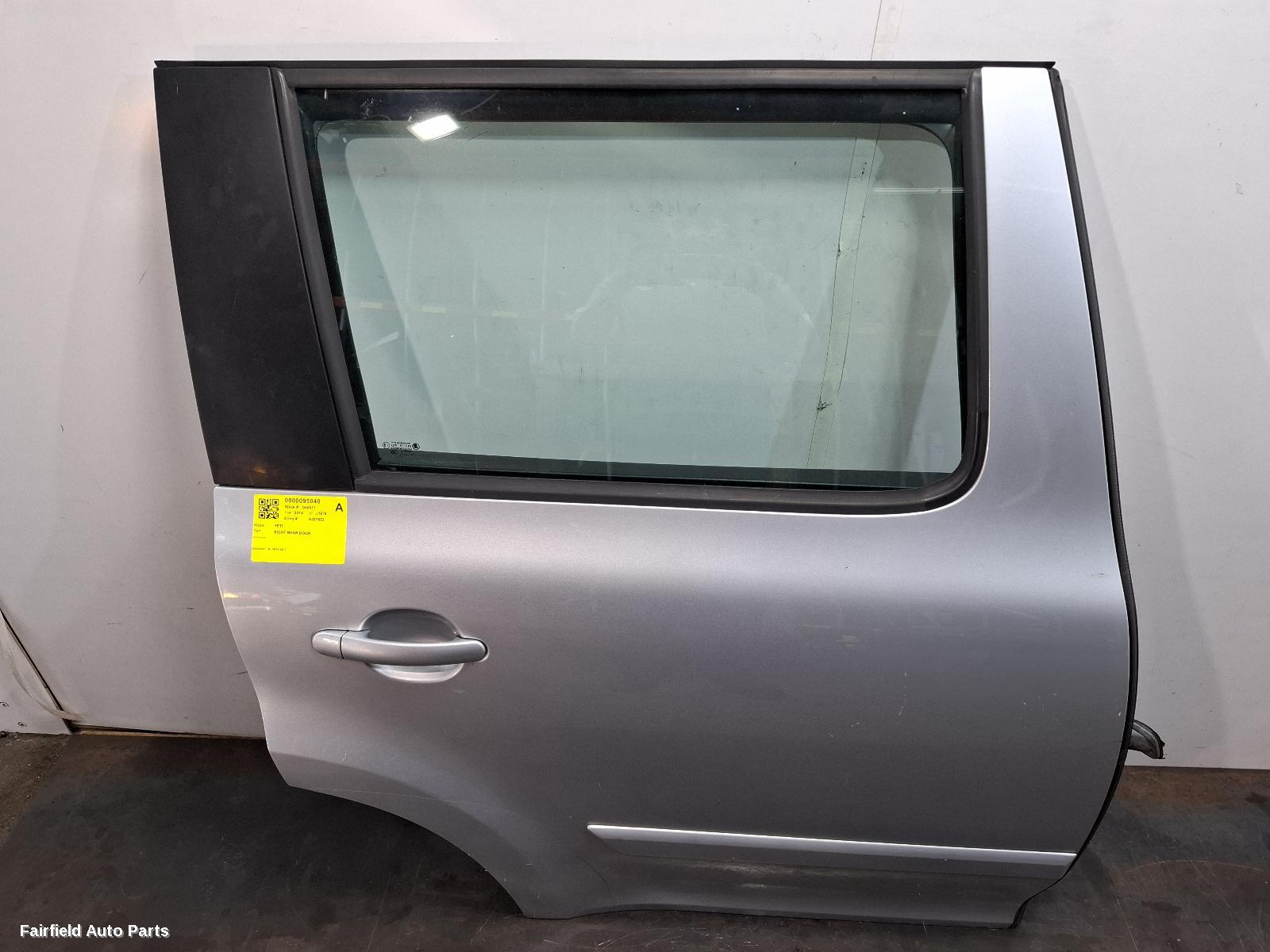 2011-2017 Skoda Yeti Right Rear Door Sliding