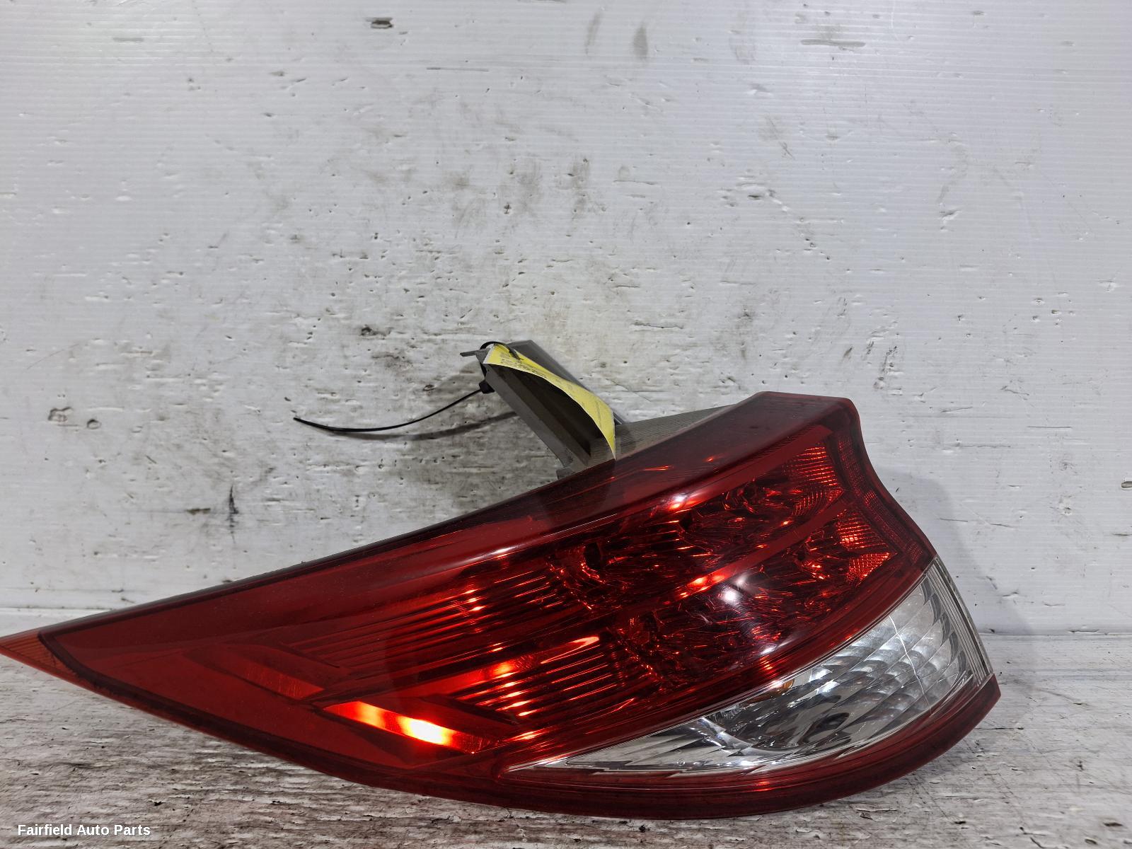 2008-2020 Toyota Tarago Left Taillight