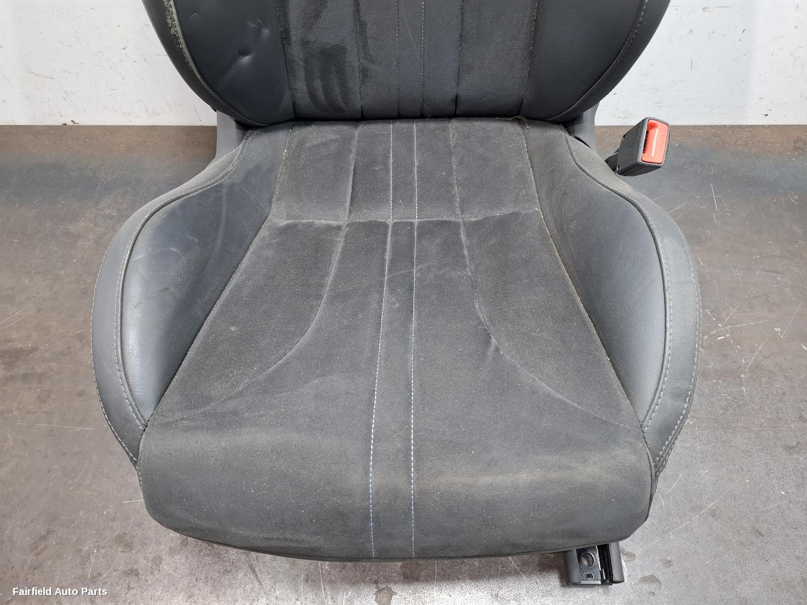 2017-2025 Hyundai I30 Seatbelt Stalk