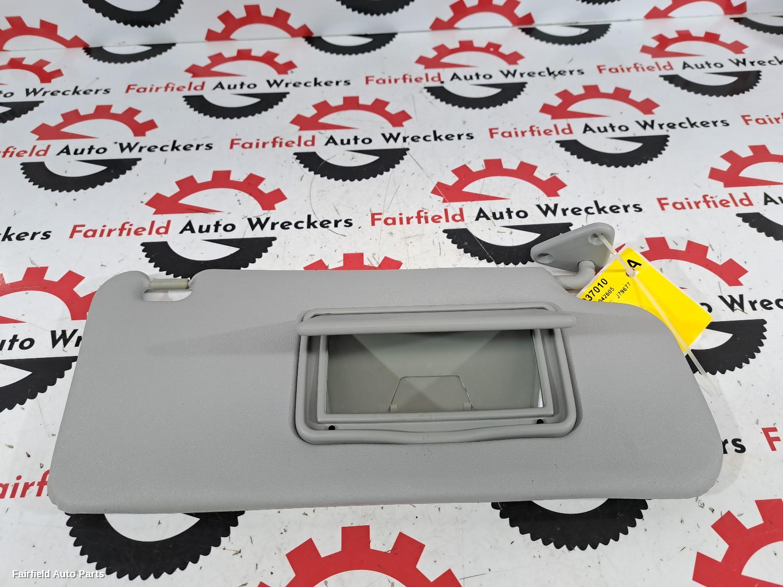 2006-2009 Mitsubishi Outlander Sunvisor