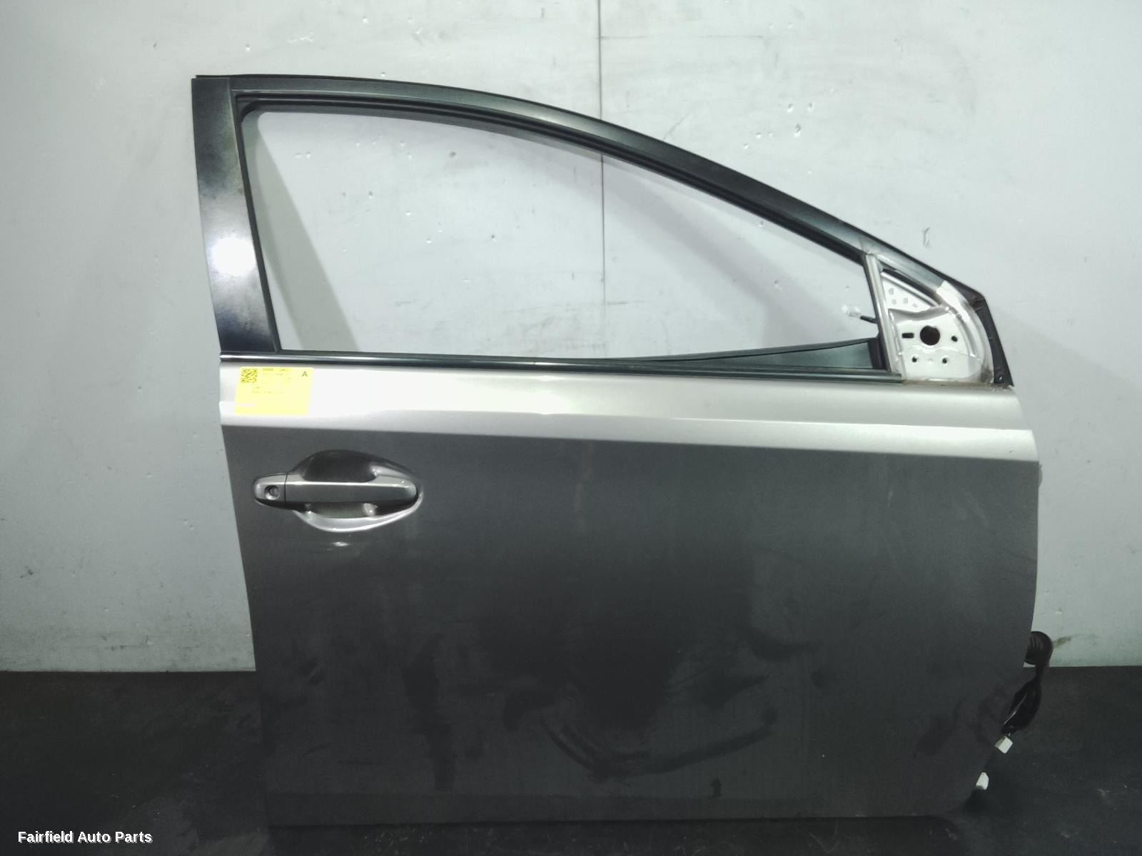 2012-2018 Toyota Corolla Right Front Door