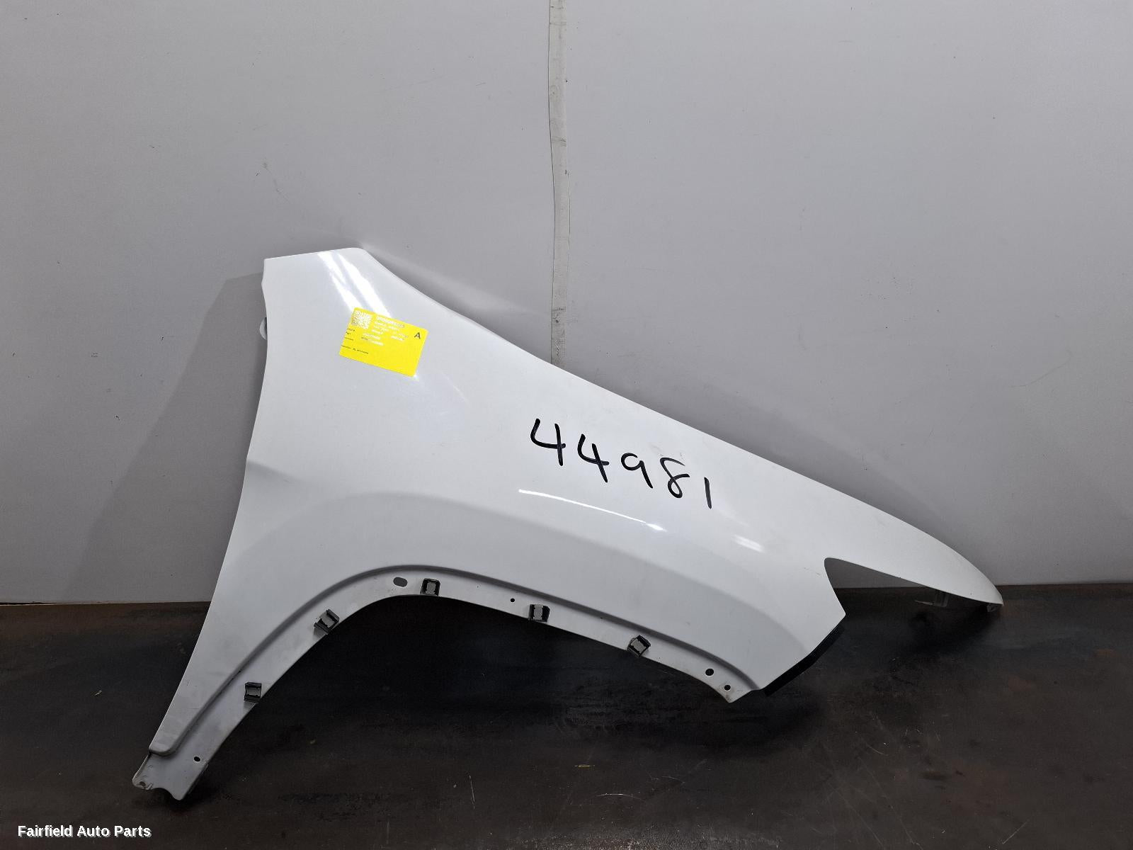 2014-2018 Jeep Cherokee Right Guard