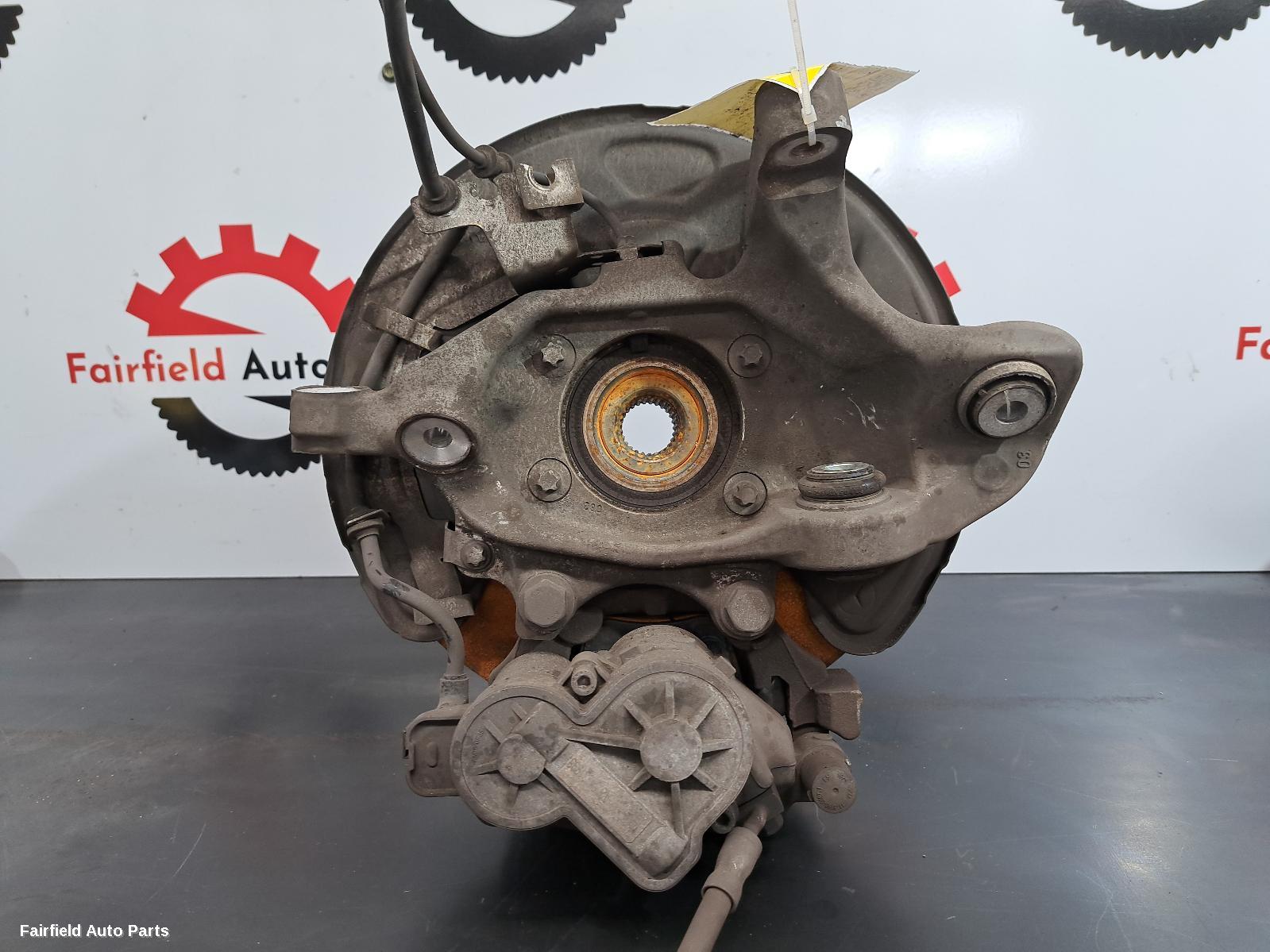 2014-2021 Mercedes C Class Left Rear Hub Assembly