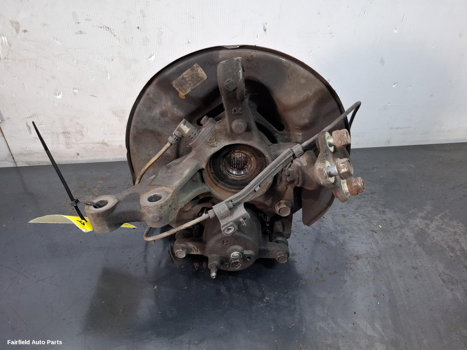 2001-2007 Toyota Corolla Right Front Hub Assembly