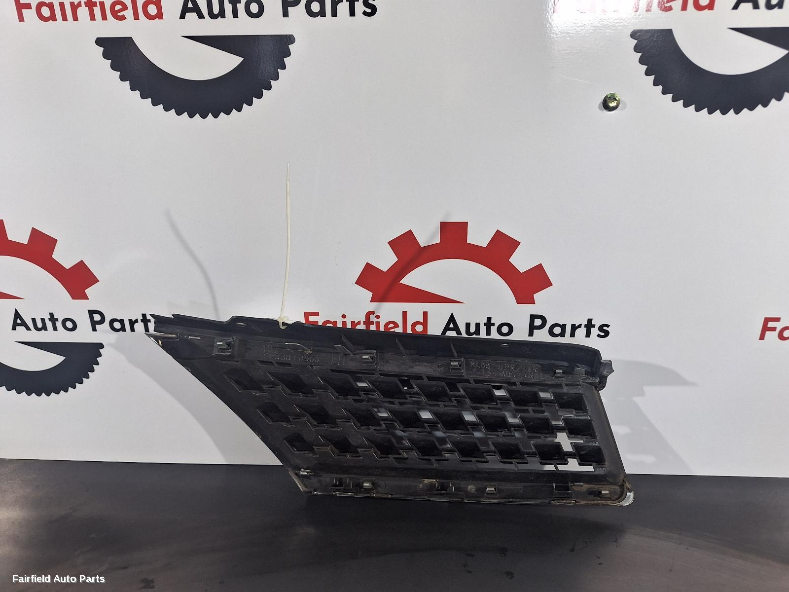 2004-2010 Nissan Tiida Grille