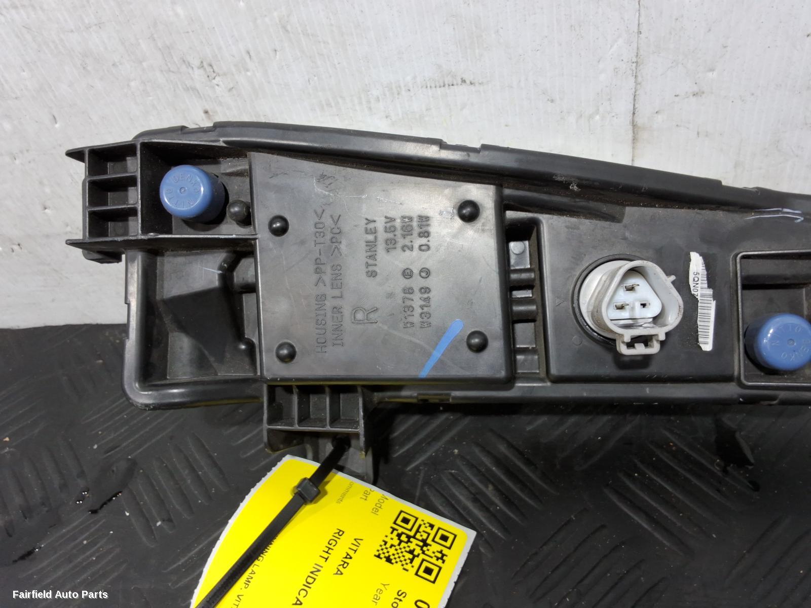 2015-2025 Suzuki Vitara Right Indicator Fog Side