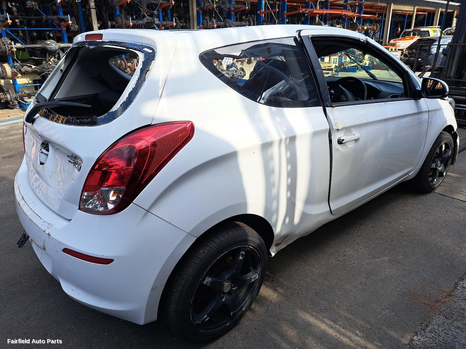 2012-2015 Hyundai I20 Air Cleaner Box