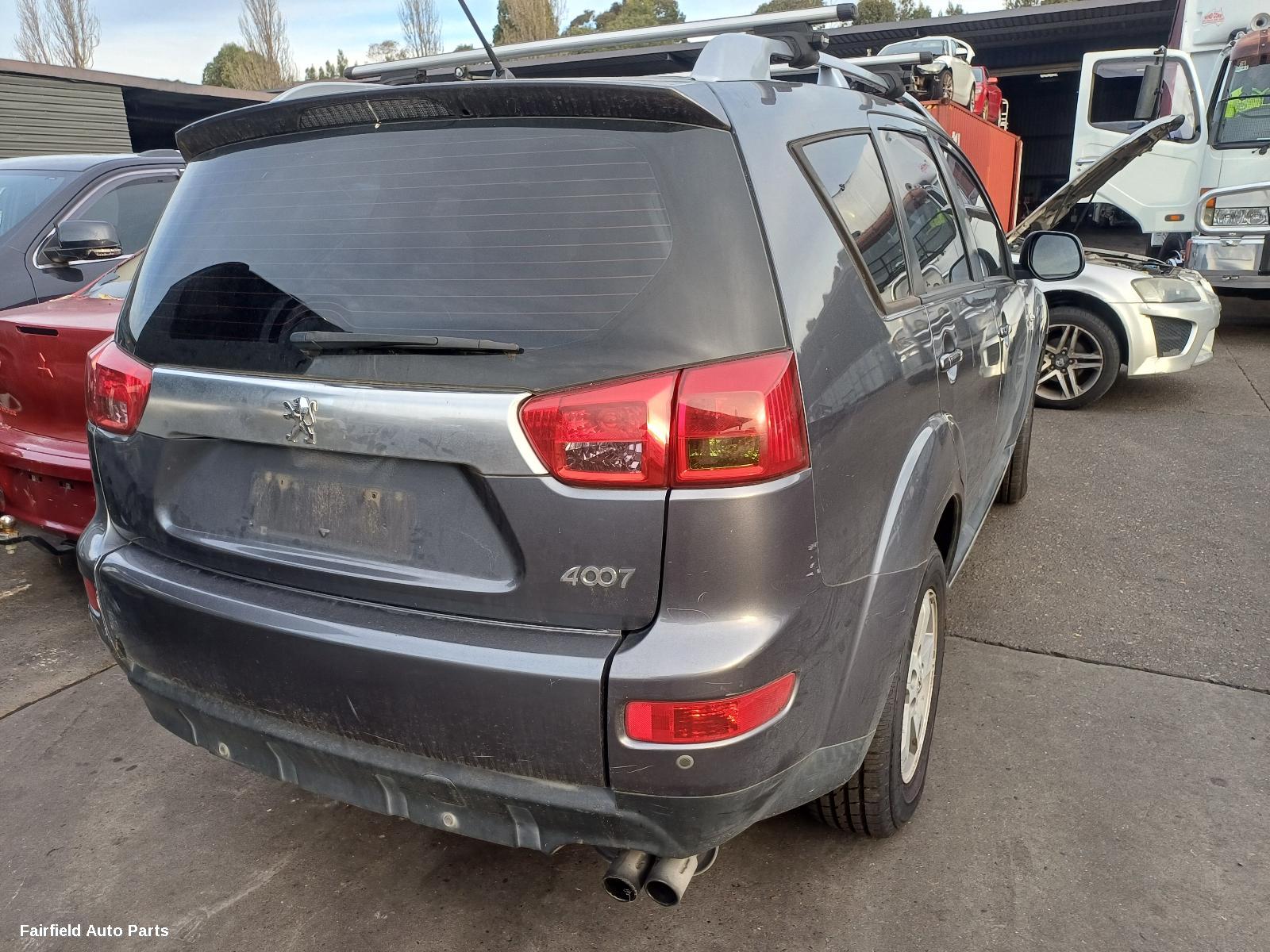 2009-2013 Peugeot 4007 Right Front Door