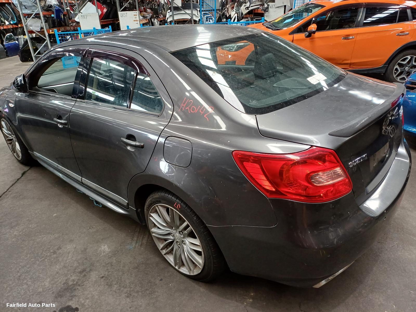 2009-2013 Suzuki Kizashi Right Headlamp