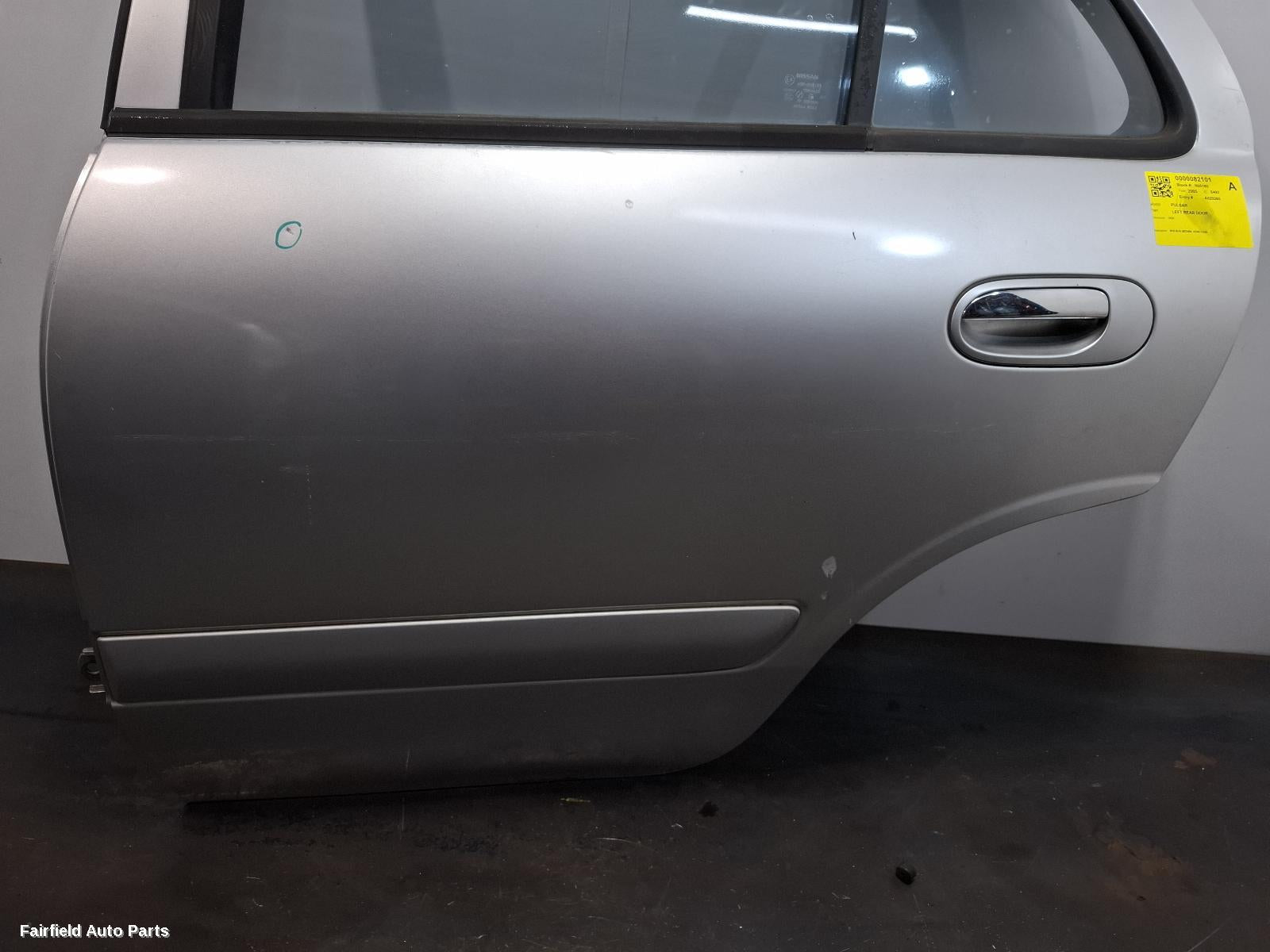2000-2005 Nissan Pulsar Left Rear Door Sliding
