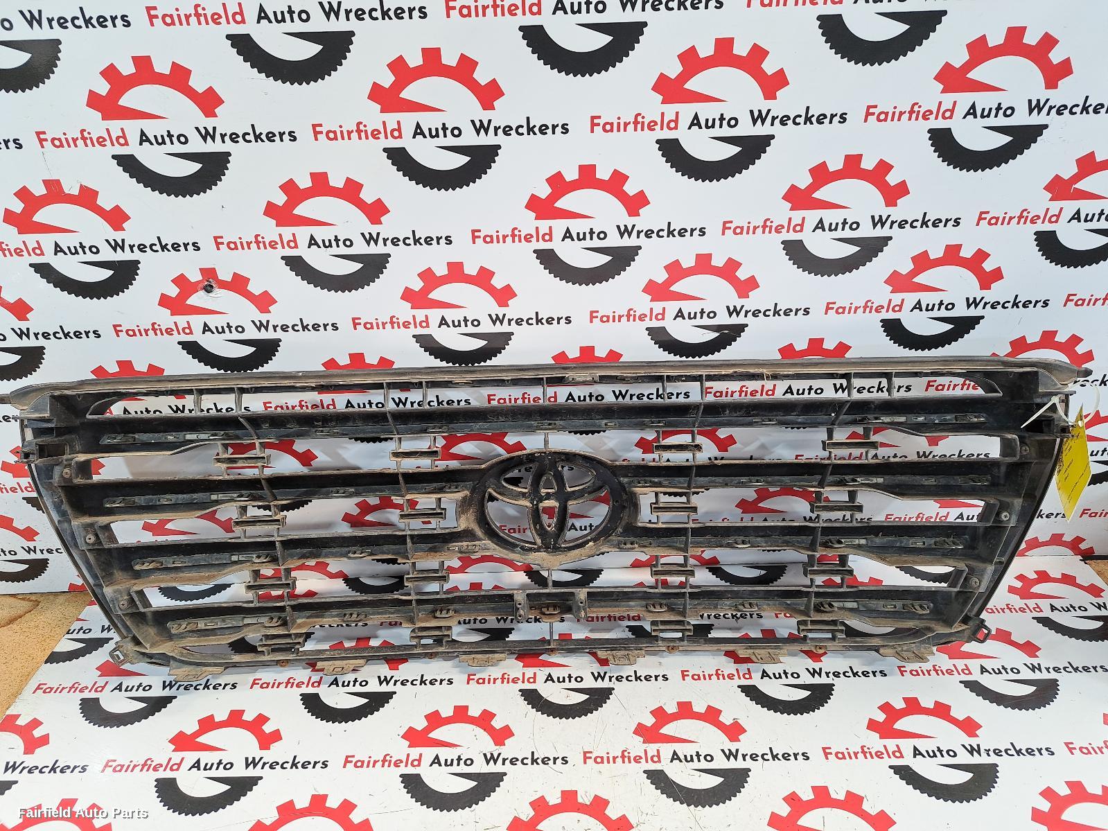 2007-2012 Toyota Landcruiser Grille