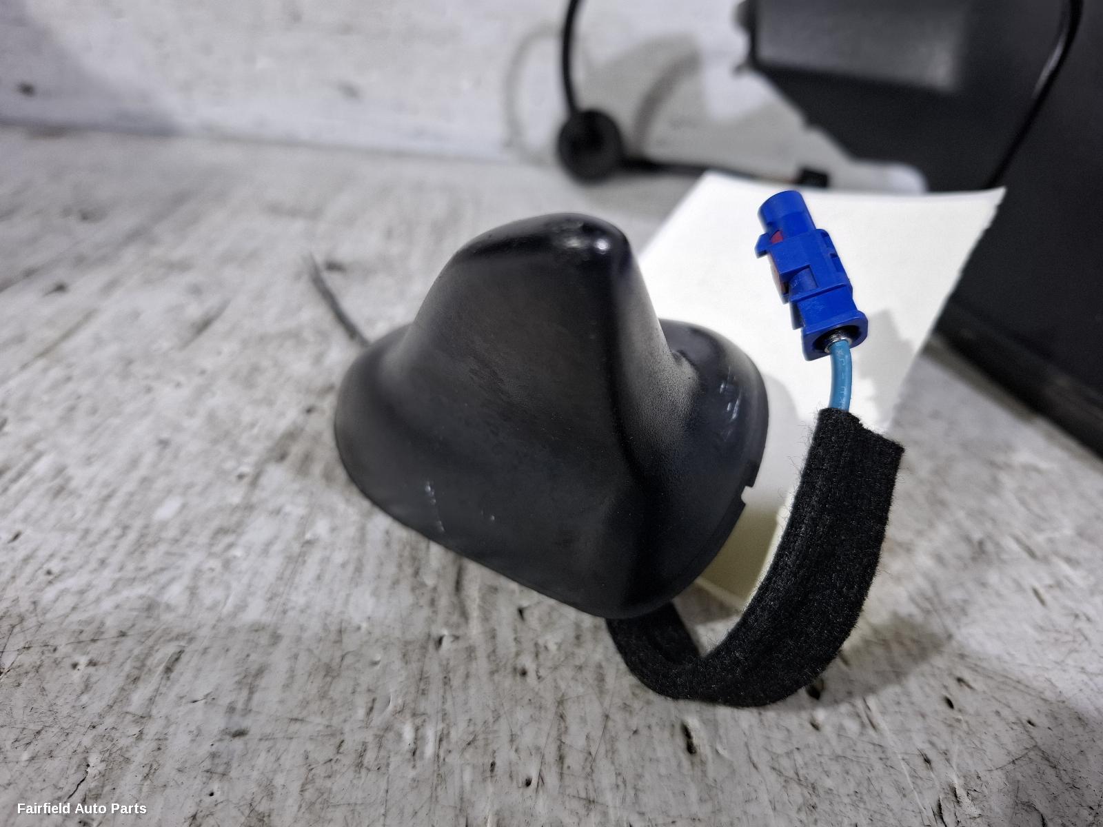 2016-2020 Holden Astra Antenna