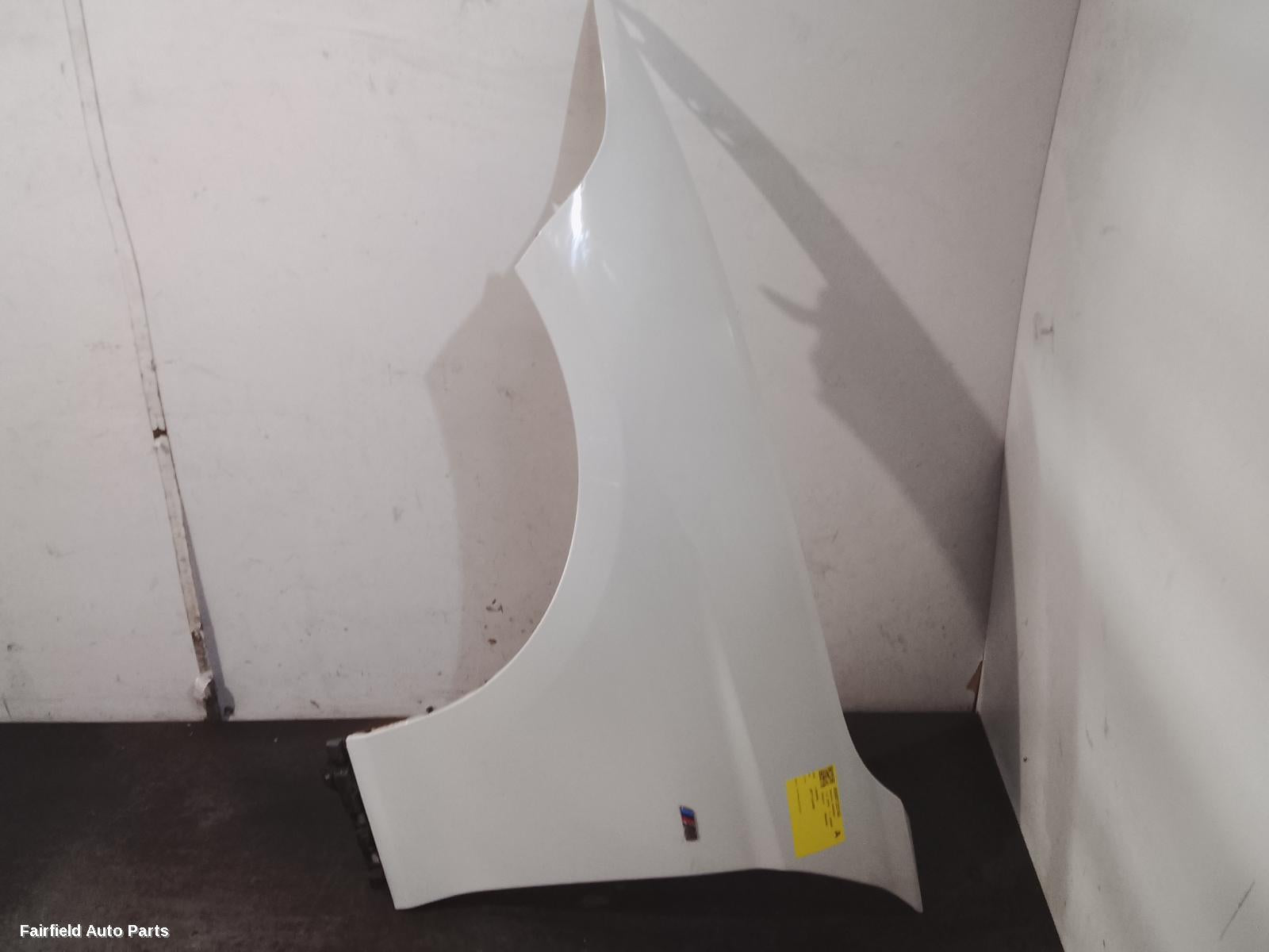 2011-2019 Bmw 1 Series Left Guard