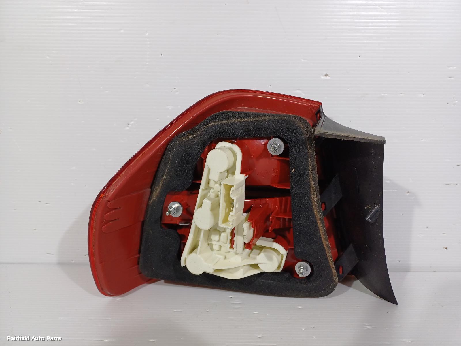 2005-2008 Bmw 3 Series Right Taillight