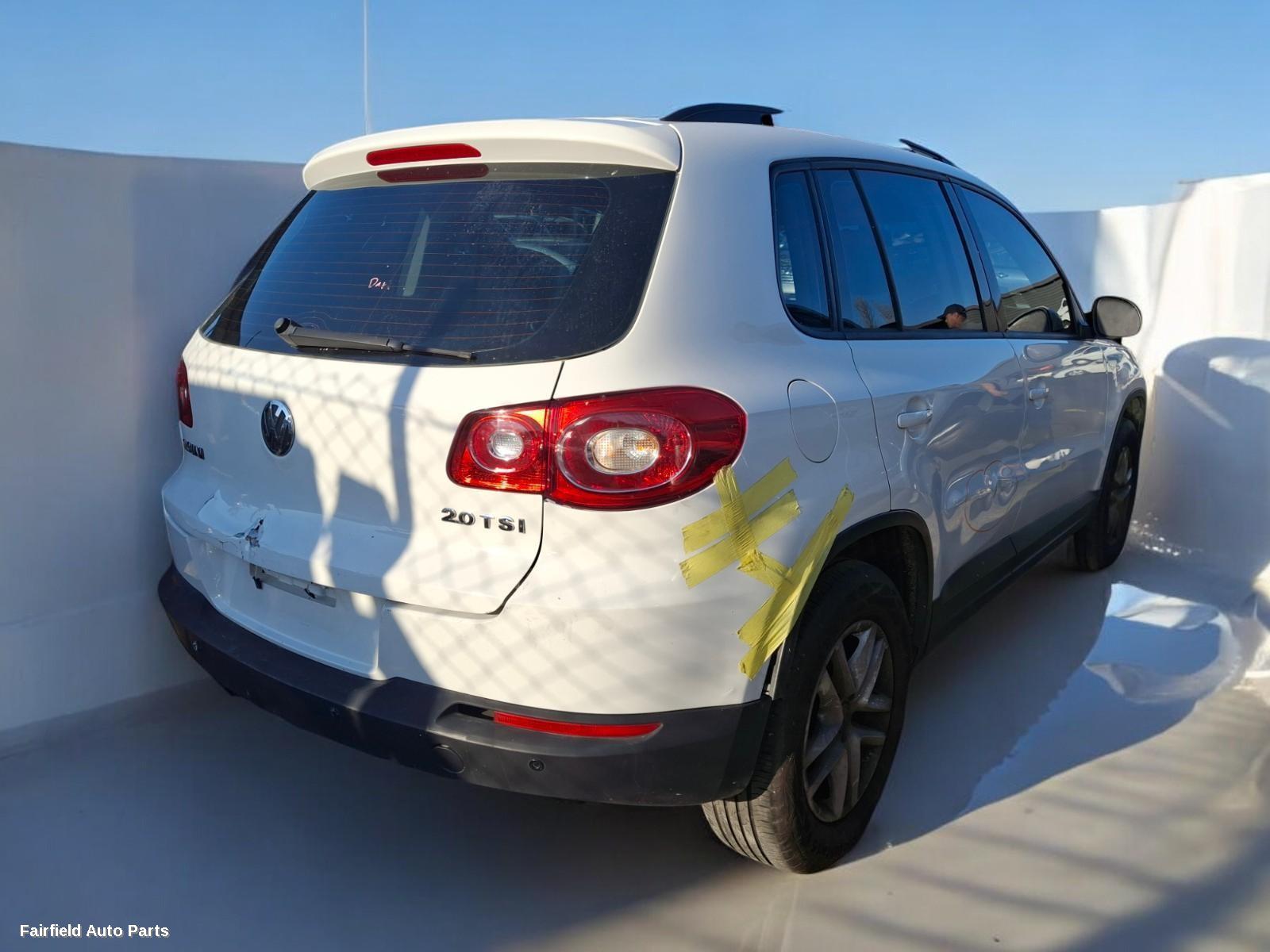 2008-2016 Volkswagen Tiguan Right Front Door