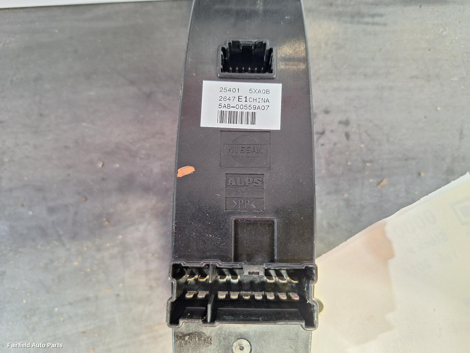 2018-2020 Mercedes X Class Pwr Dr Wind Switch