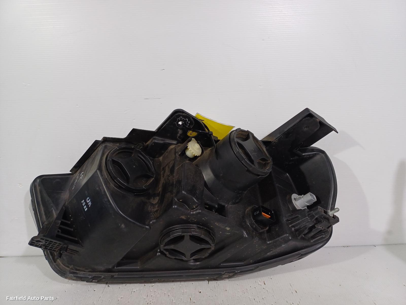 2015-2018 Holden Captiva Right Headlamp