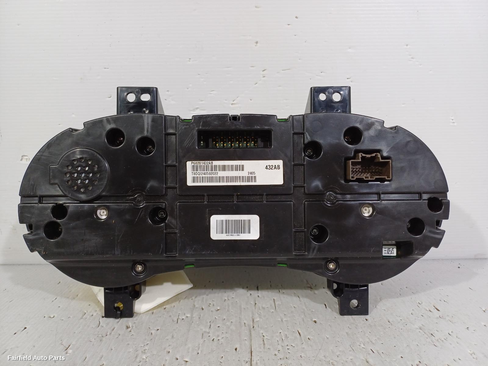 2015-2021 Chrysler 300c Instrument Cluster